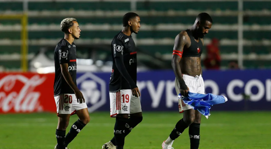 Vampeta contesta atitude de Tite no Flamengo: “Isso eu não concordo”