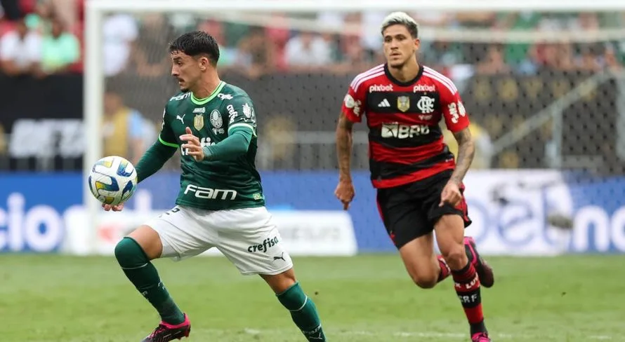 Rizek coloca Palmeiras acima do Flamengo: “Menos dinheiro e mais trabalho”