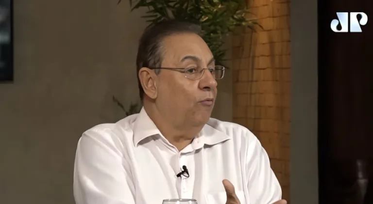 Flavio Prado projeta final Palmeiras x Santos: “Caminha pra isso”