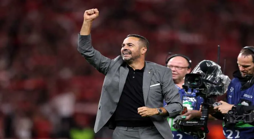 John Textor aguarda Artur Jorge no Botafogo: “Espero que honre o contrato”