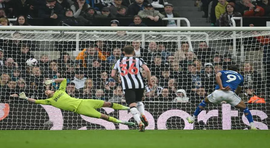 Everton surpreende e arranca empate do Newcastle no apagar das luzes