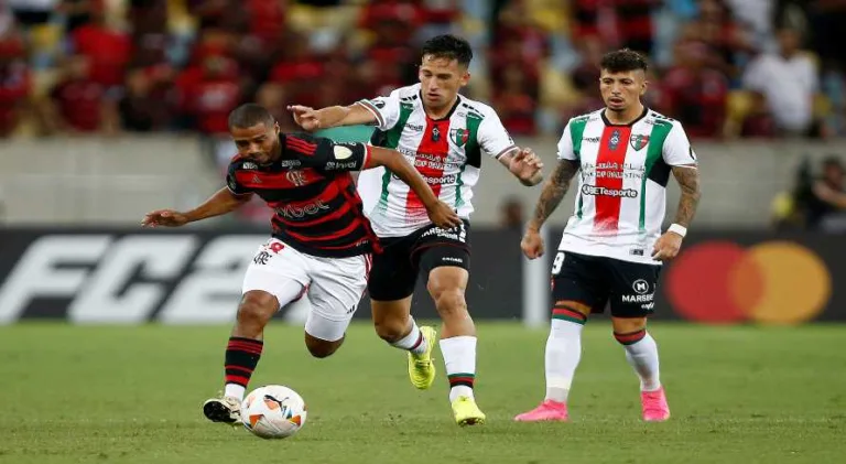 Em alta, Flamengo anota o primeiro contra o Palestino; assista