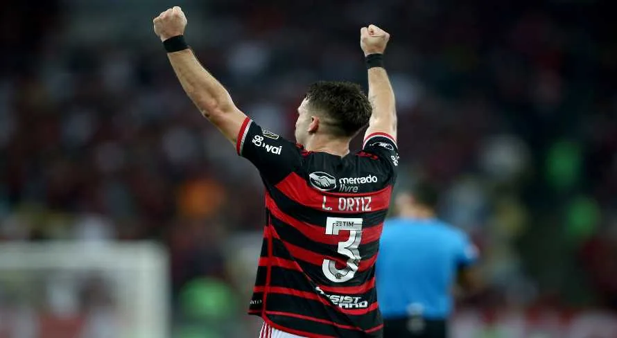Léo Ortiz marca na estreia e garante vitória para o Flamengo sobre o Palestino na Libertadores