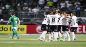 Liverpool-URU aposta no ataque e abre o placar contra o Palmeiras na Libertadores; assista