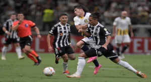 Gustavo Scarpa brilha e abre o placar para o Atlético-MG contra o Rosario Central; veja