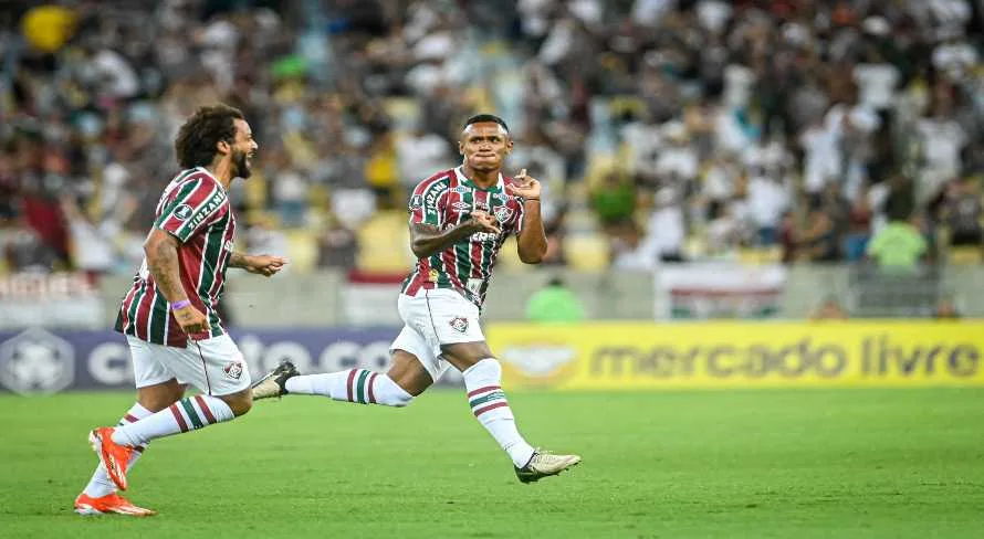 Fluminense marca e Colo-Colo busca o empate na Libertadores; assista