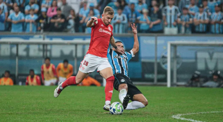 Mauro Cezar aponta “sumiço” de jogadores decisivos em clube do Brasileirão: “Ainda não decolou”