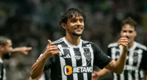 Gustavo Scarpa, do Atlético-MG, segue como melhor jogador do Brasileirão