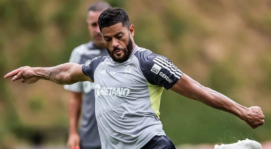 Hulk ignora Palmeiras e Flamengo ao eleger as duas melhores torcidas do Brasil