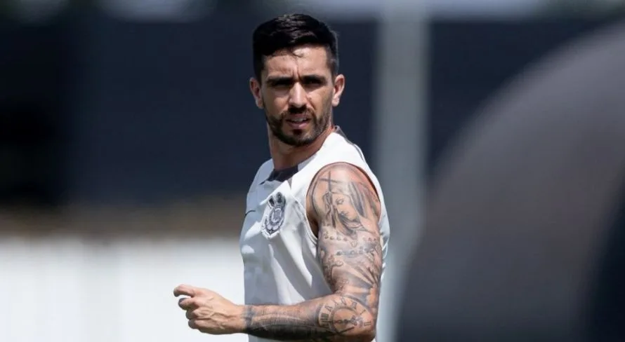 Igor Coronado abre o jogo sobre passagem pelo Corinthians: “Tem sido difícil”
