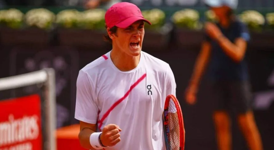 João Fonseca vence mais uma e vai as quartas no ATP de Bucareste