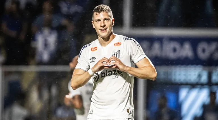 Julio Furch iguala Guilherme na artilharia do Santos na temporada