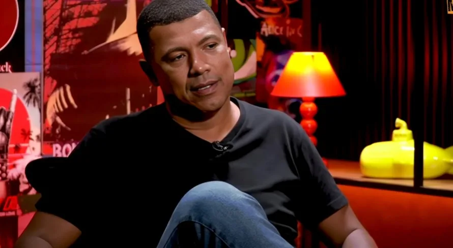 Júnior Baiano elege atacante diferenciado no futebol brasileiro hoje: “Jogando demais”