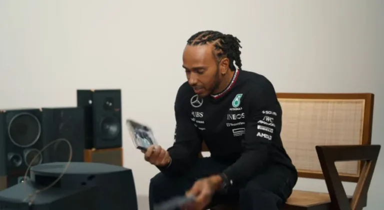 Lewis Hamilton é detonado em game de corrida; assista o vídeo