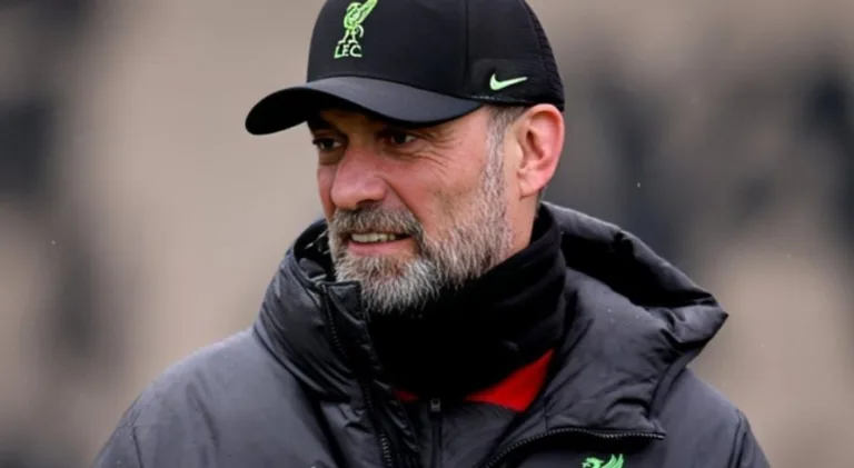 Veja a provável escalação do Liverpool hoje contra o Manchester United