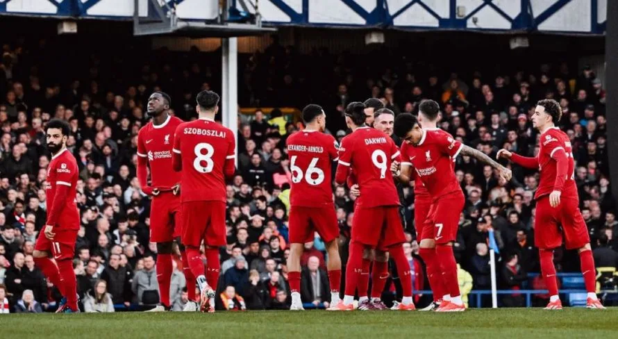Liverpool tropeça e precisa de “milagre” para ser campeão da Premier League