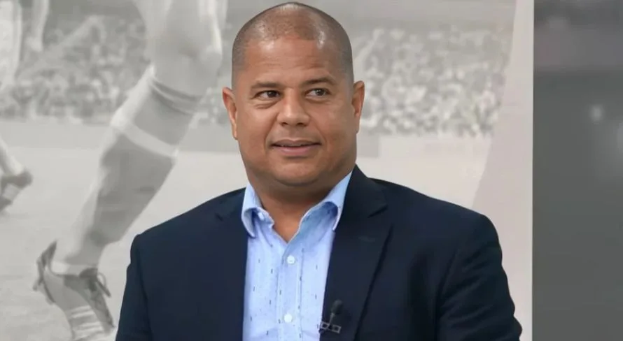 Marcelinho Carioca é sincero sobre comparação com Zico e Ronaldinho: “Disparadamente”