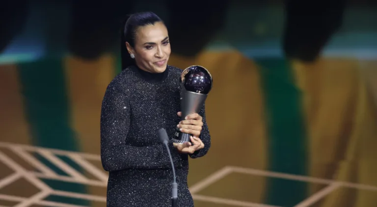 Marta diz que vai se aposentar da seleção brasileira após as Olimpíadas