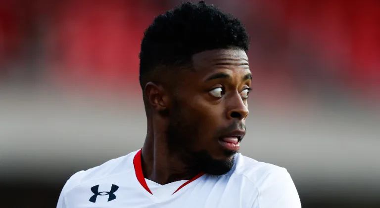 Três jogadores com passagem pelo SPFC que atuaram no futebol de várzea