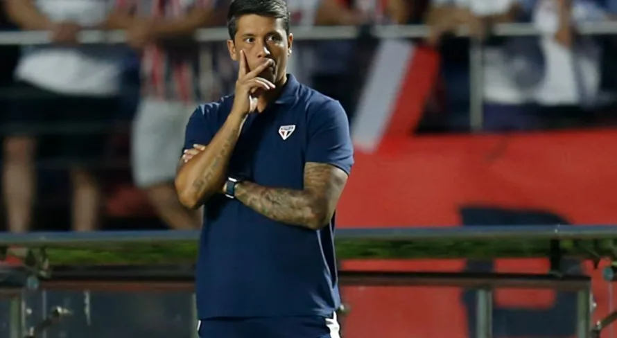 Milton Neves sugere ídolo de rival para vaga de Carpini no SPFC: “É o cara”