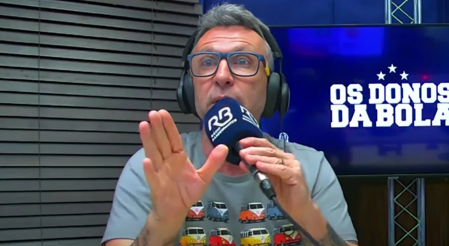 Craque Neto crava melhor camisa 9 do Brasil hoje: “Craque”