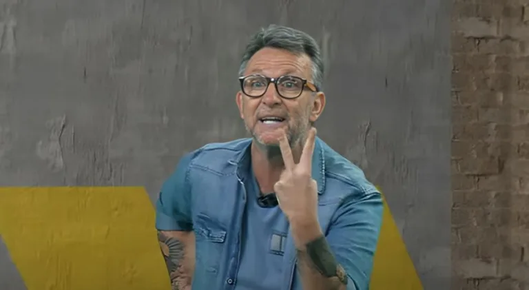 Neto aponta dois maiores goleiros da história do Brasil 