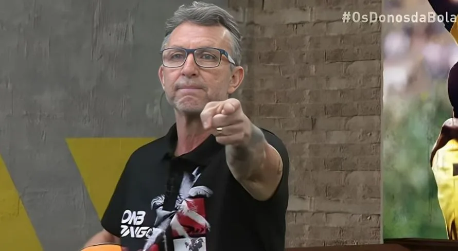 Craque Neto valoriza impacto de treinador no futebol brasileiro: “Monstro”