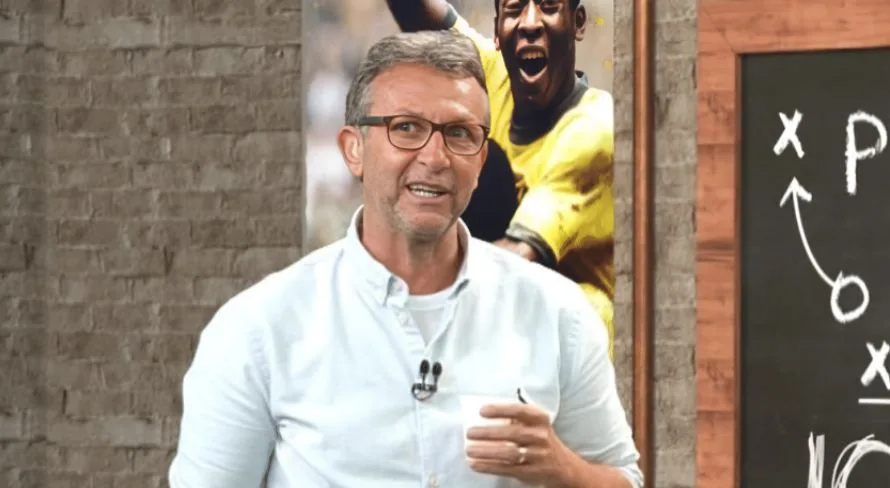 Neto “esquece” Abel Ferreira e exalta técnico do Brasileirão: “Monstro”