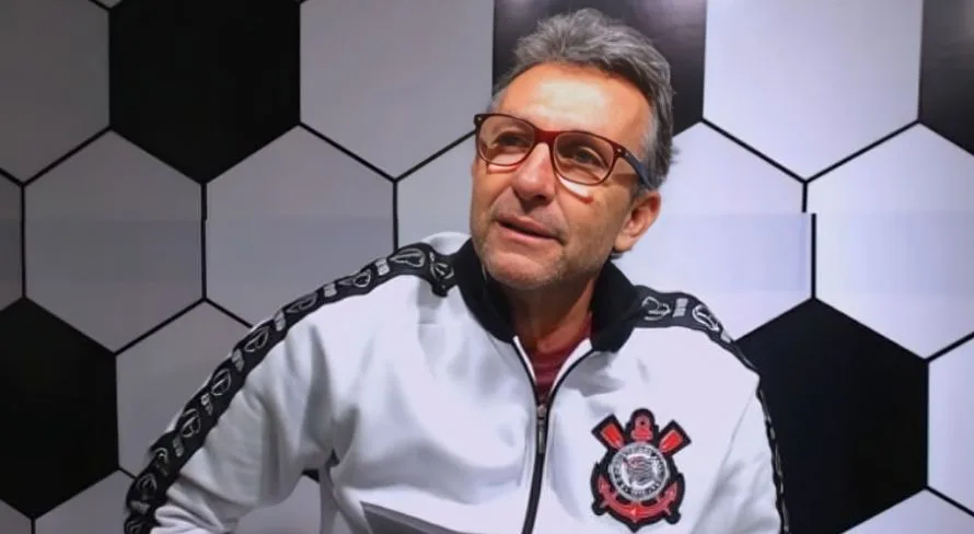 Neto deixa Luan e Pato de lado ao eleger pior contratação da história do Corinthians