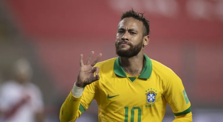 Arnaldo Ribeiro cita técnico e jogador como pilares do afastamento da torcida da seleção brasileira: “Pode ser”