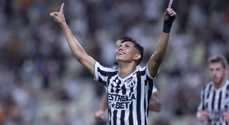 Nicola comenta interesse do Corinthians por titular do Ceará