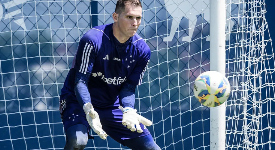 Nicola atualiza busca do Cruzeiro por goleiro para substituir Cabral