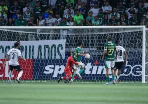 Palmeiras marca mais da metade dos gols em 2024 em cruzamentos