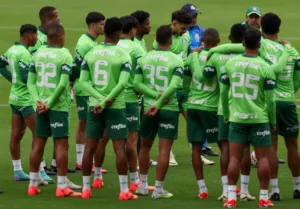 Palmeiras faz último treino no Equador e Abel Ferreira avalia mudanças para partida de hoje pela Libertadores   