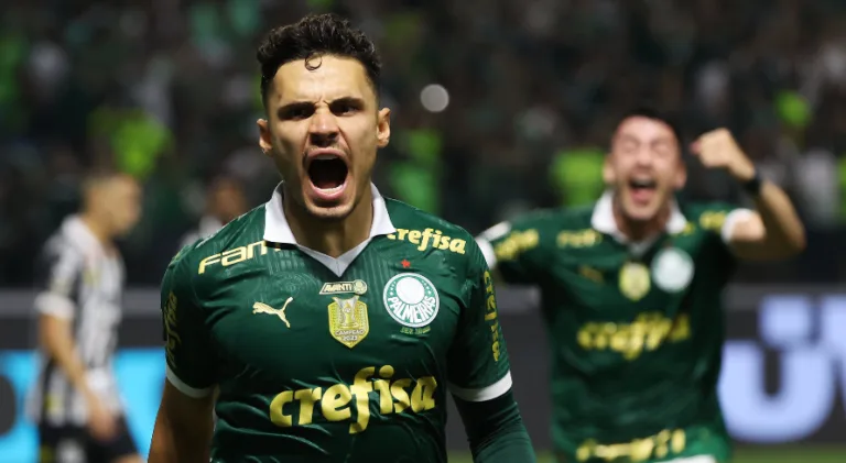 Sálvio Spinola avalia pênalti polêmico em Palmeiras x Santos no Paulistão: “Se tem contato”