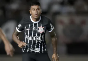 Paulinho comenta sobre expulsão de Raul Gustavo no Corinthians 