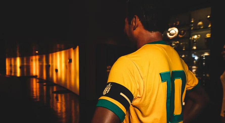 Flavio Prado elege duas camisas que merecem ser aposentadas no futebol brasileiro