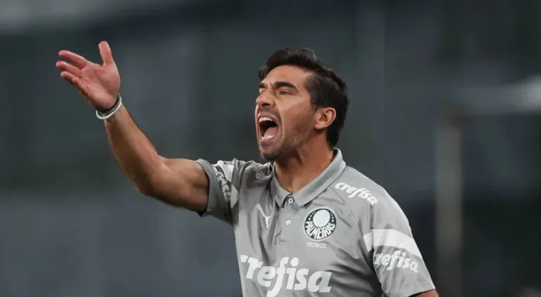 PVC descarta Abel Ferreira e crava melhor técnico do Paulistão