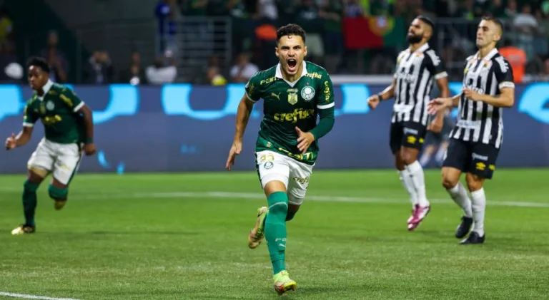 Juca Kfouri ironiza rivais e diz que hegemonia do Palmeiras é “monótona”