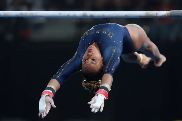 Nadia Comaneci exalta Rebeca e prevê duelo emocionante com Biles nos Jogos Olímpicos de Paris 2024