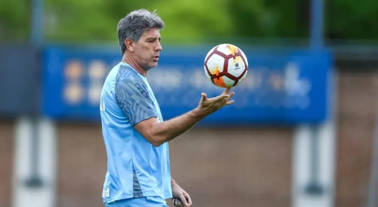 Renato Gaúcho sugere atenção às denúncias de John Textor após jogo do Grêmio