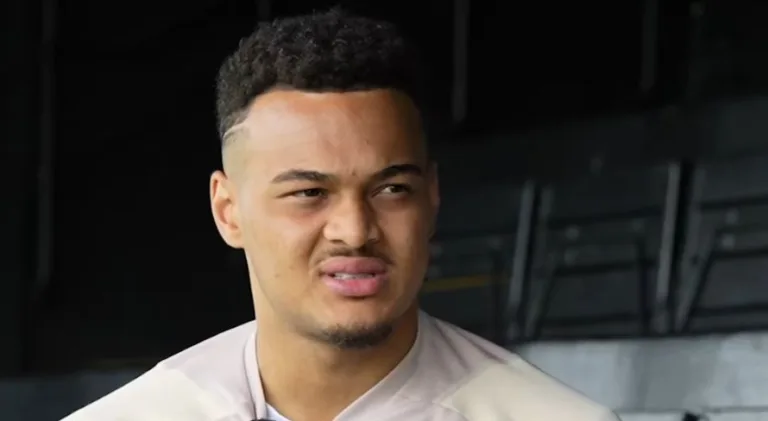 Mauro Cezar elogia atacante ex-Flamengo na Premier League após “virada na carreira”