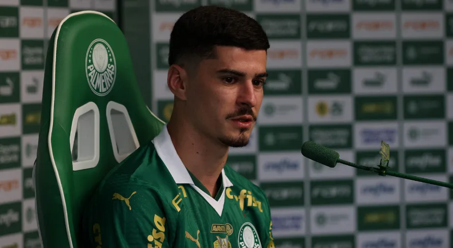 Rômulo fala sobre conversa com Veiga antes de chegar ao Palmeiras