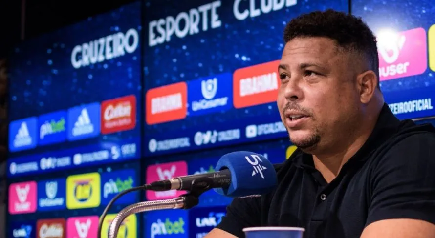 Rizek questiona venda do Cruzeiro por Ronaldo: “Abriu a porteira” 