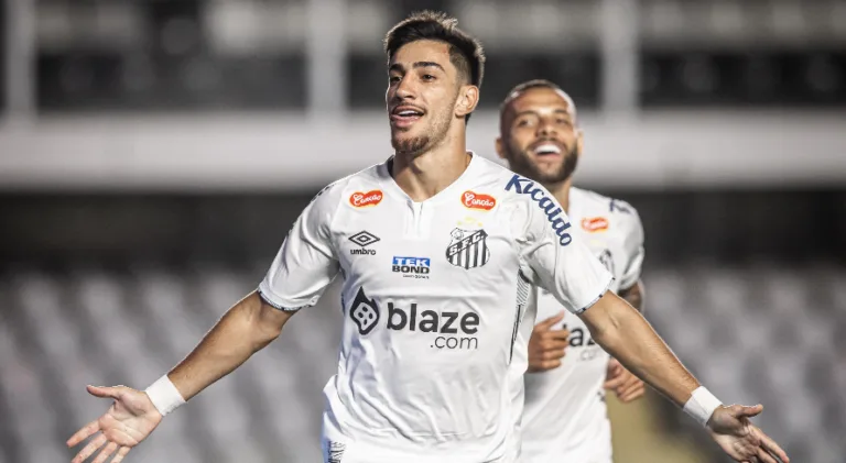 Santos sofre, mas consegue vencer o Paysandu em estreia no Brasileirão Série B