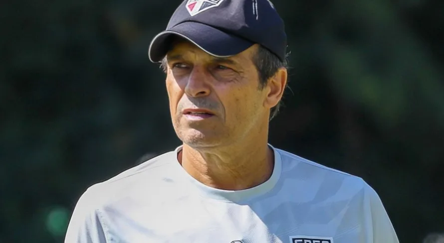 Veja a provável escalação do SPFC hoje contra o Atlético-GO