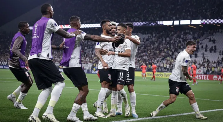 Corinthians se aproxima da Globo por direitos de TV e acordo ganha data para ser concretizado