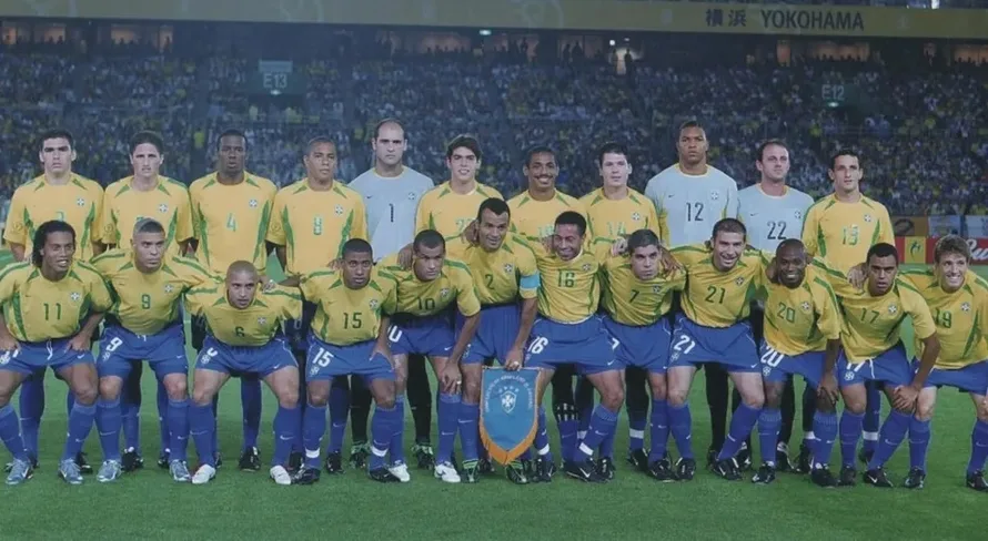 Júnior ignora Felipão e aponta o melhor treinador que trabalhou