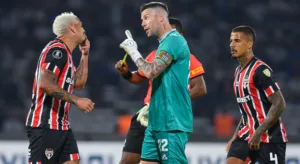 Plihal crava time brasileiro com futuro em risco: “Um bando”