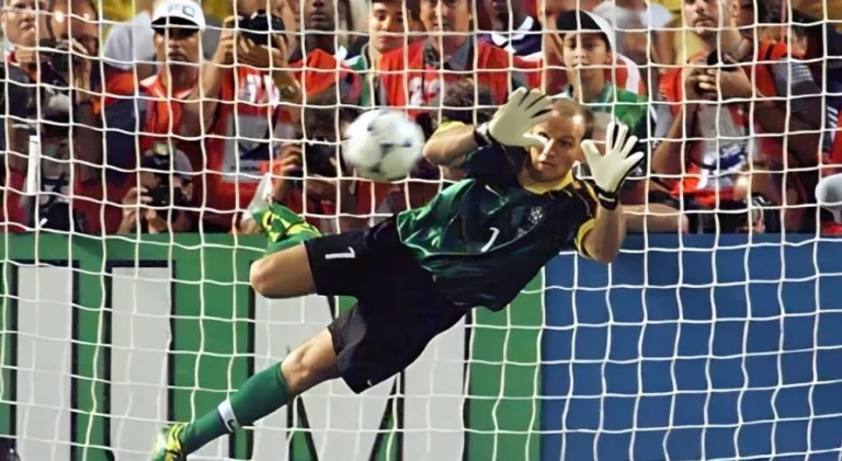 10 goleiros que fizeram história no futebol brasileiro